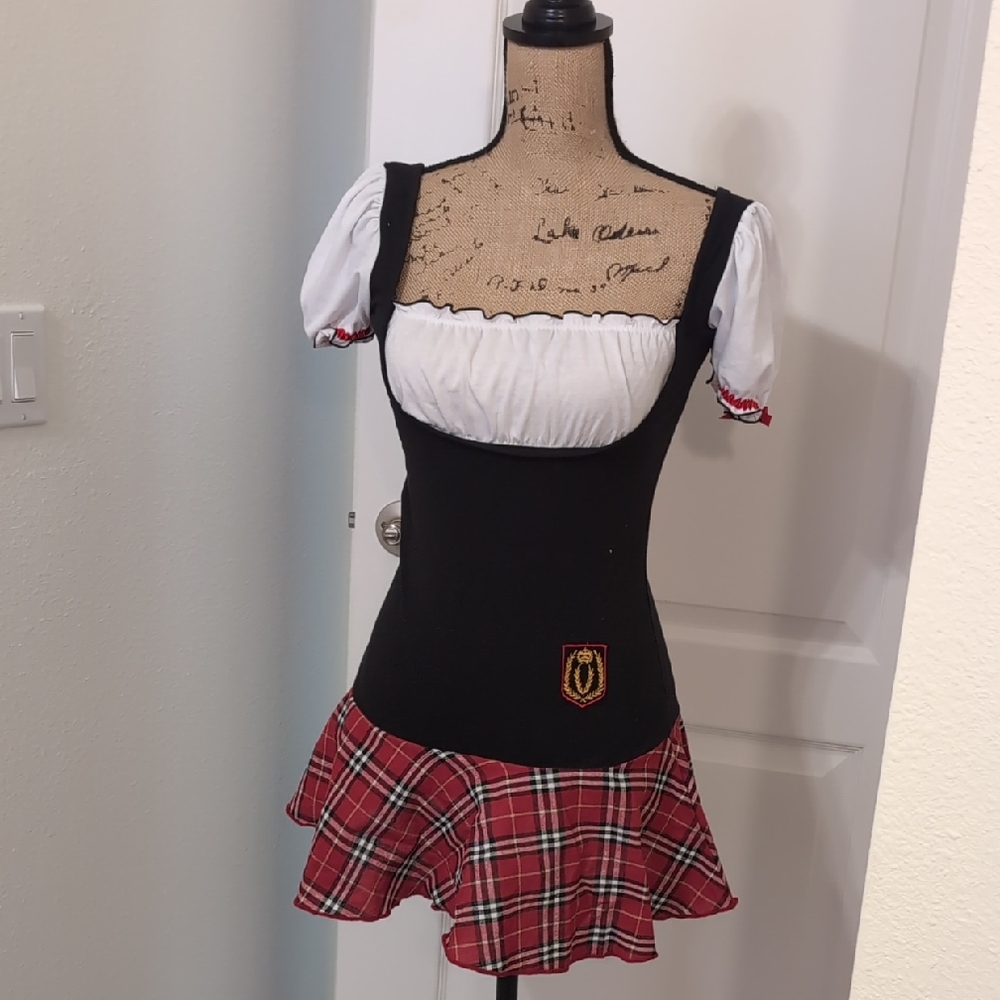Sexy Bar Maid Outfit